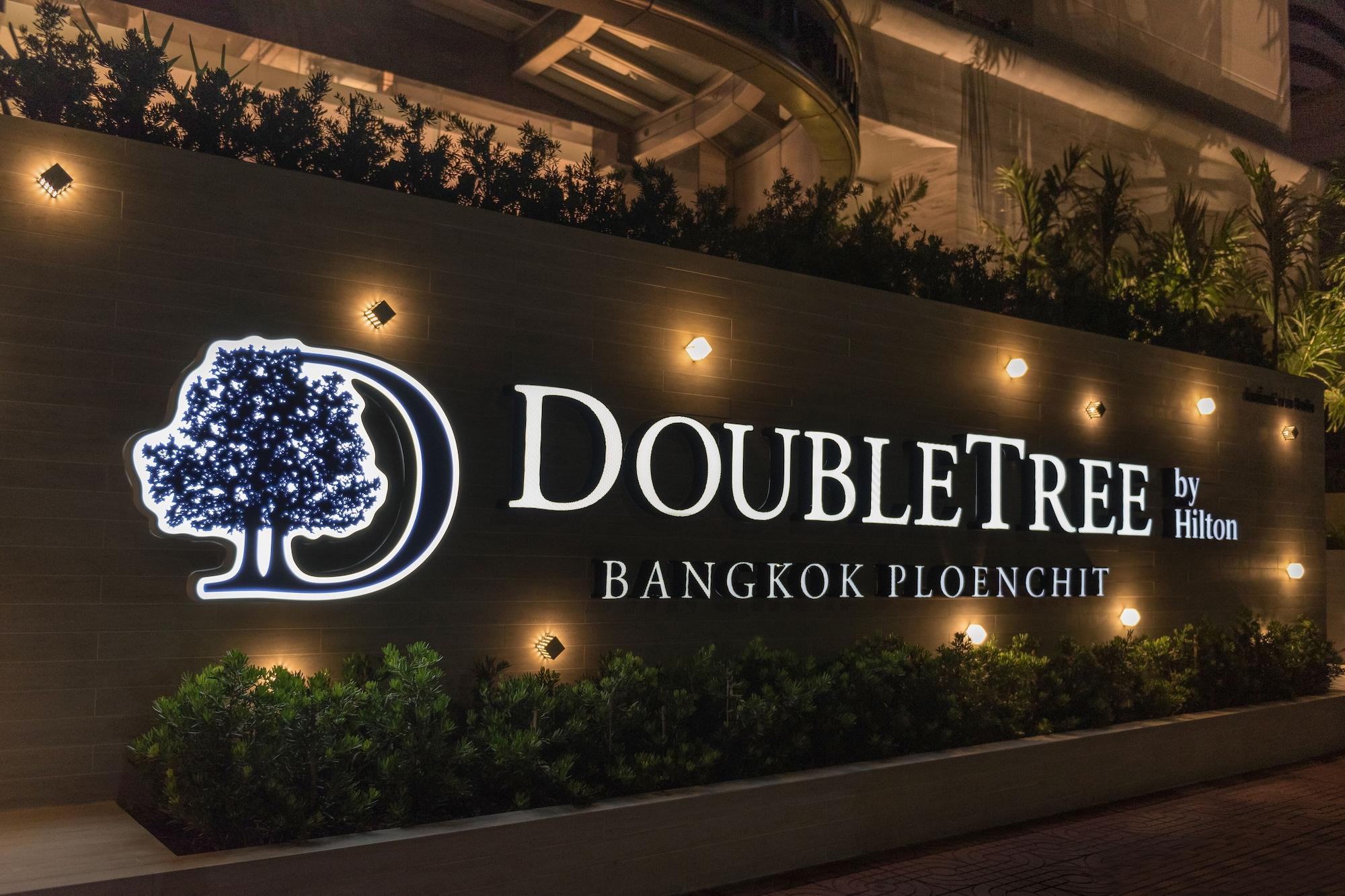 Hotel Doubletree By Hilton Bangkok Ploenchit Zewnętrze zdjęcie